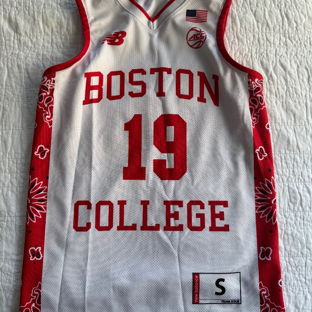 BOSTON COLLEGE, Red Bandana commemorative basketball jersey SMALL